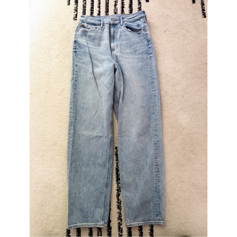 American Eagle Outfitters High Rise Loose Fit Straight Leg Jeans